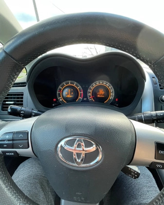 Toyota Auris cena 24500 przebieg: 252376, rok produkcji 2011 z Bogatynia małe 79